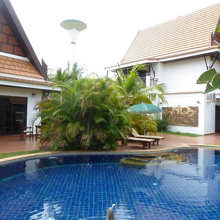 Vip Chain Resort Pool Villa Ban Phe Bagian luar foto